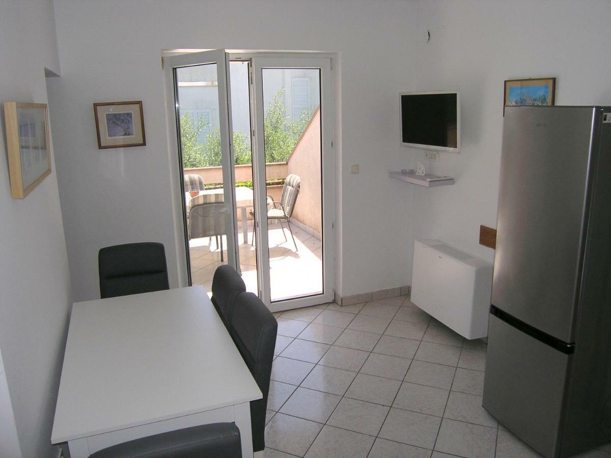 Apartments Sokolovic Krk Town Exterior photo