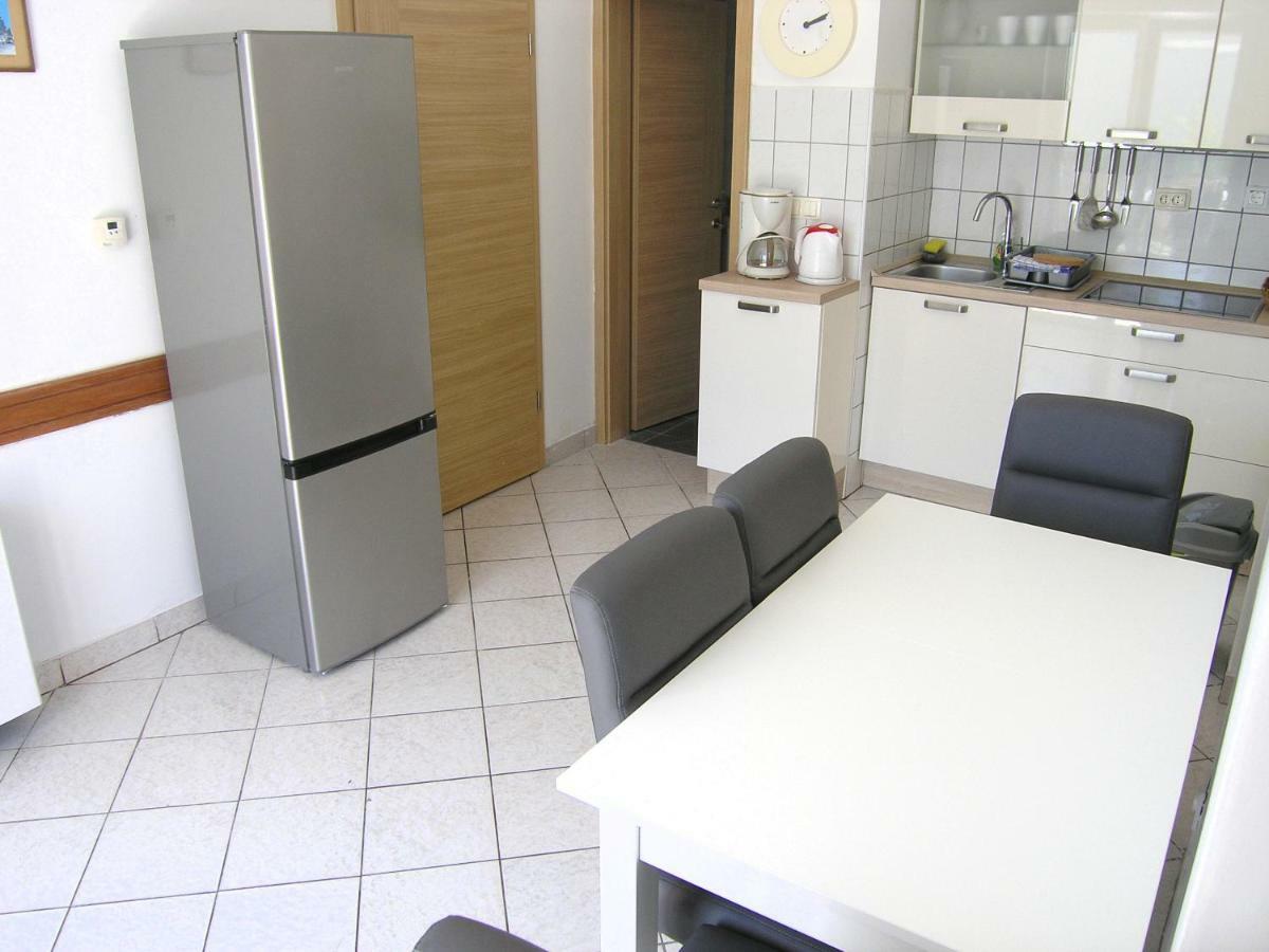 Apartments Sokolovic Krk Town Exterior photo